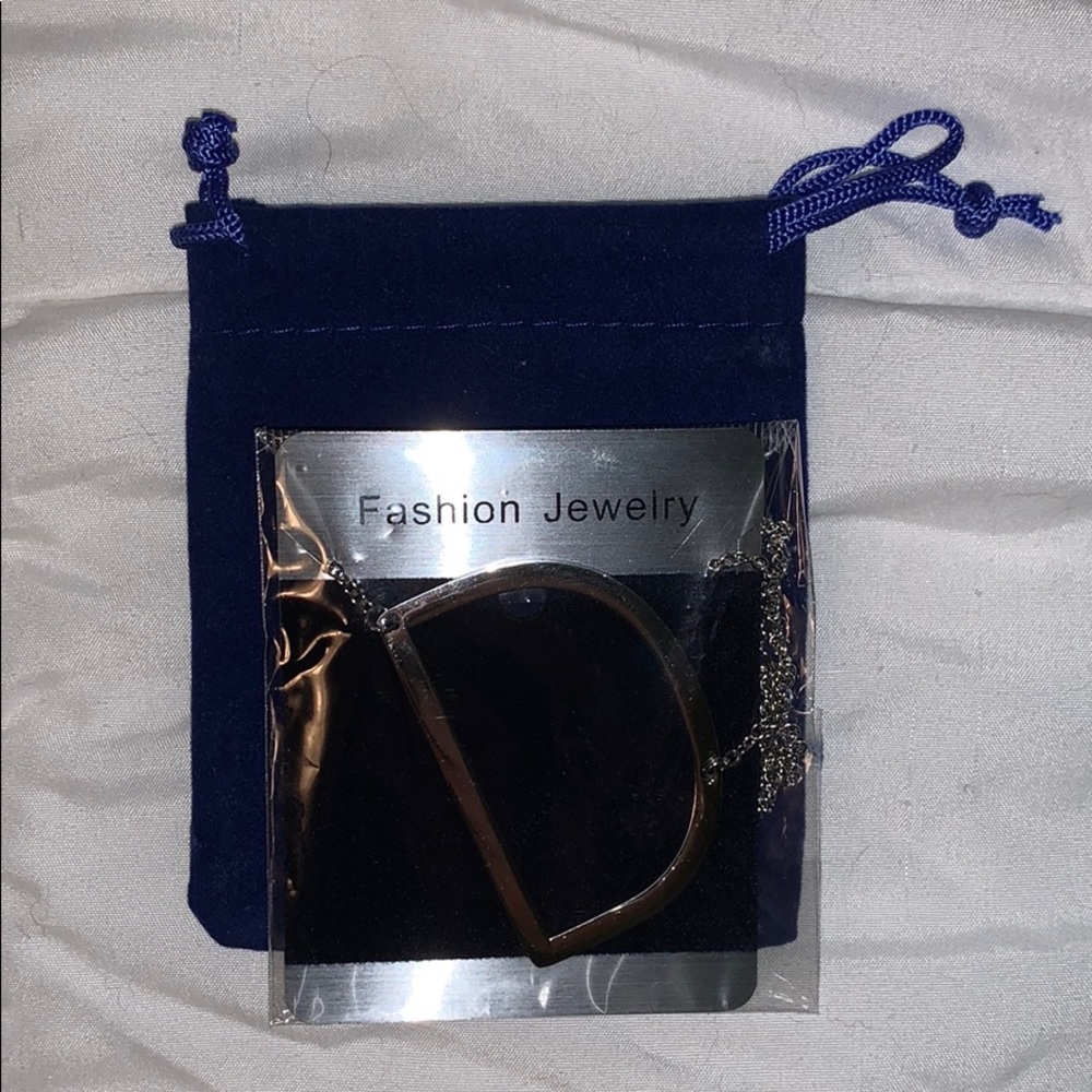 D necklace